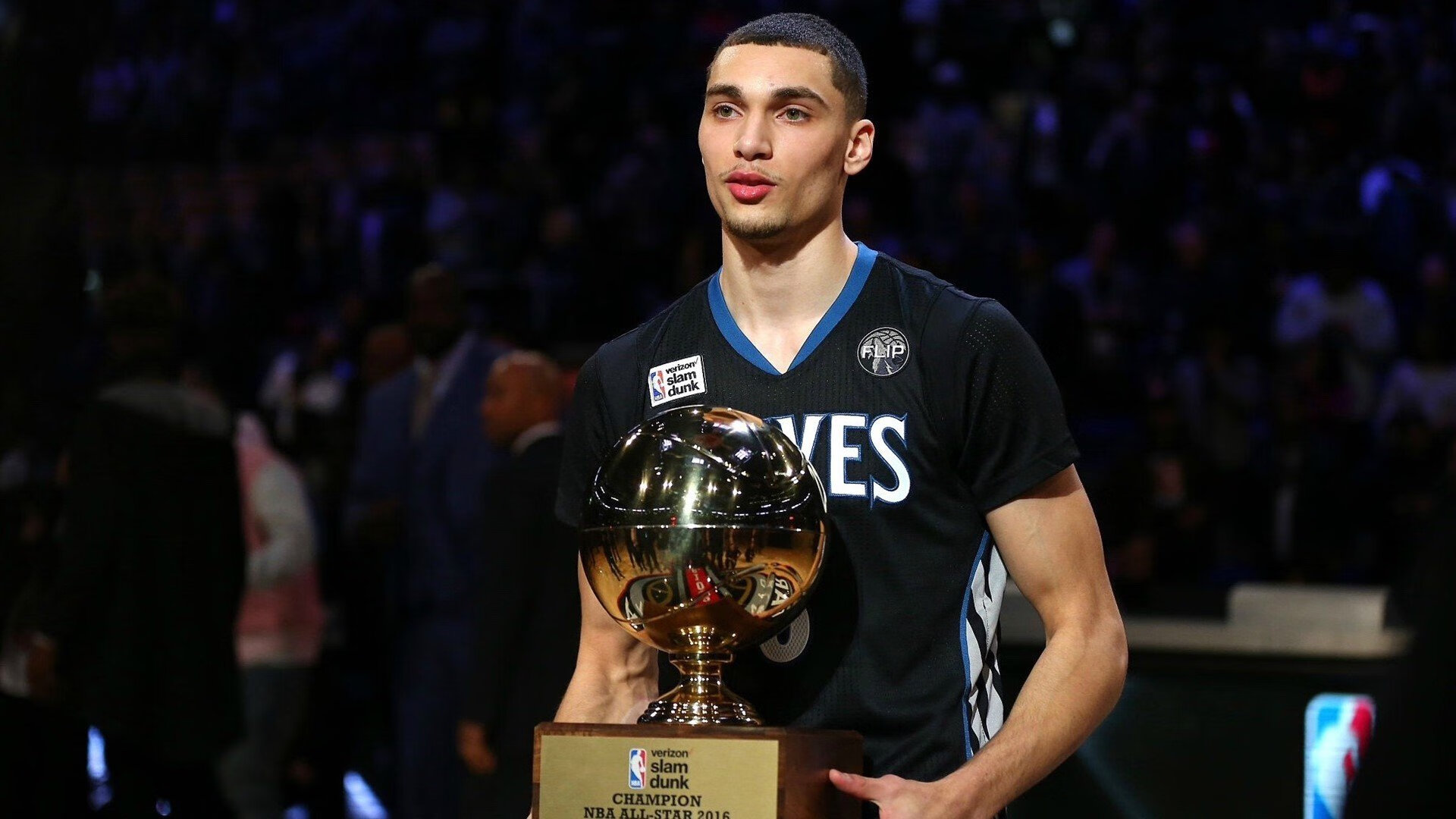 Jiu You-_快船全队协作，迎来佳绩_，快船队全称